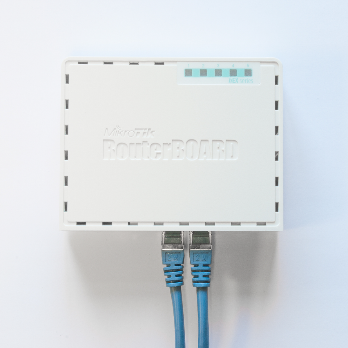 Router Mikrotik Routerboard Hex Rb750gr3 Blanco Y Turquesa