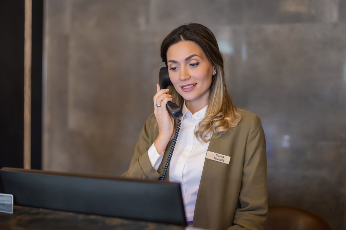 Eleva la Experiencia de tus Huéspedes con la Innovadora Solución de Comunicaciones Hotelera de Grandstream